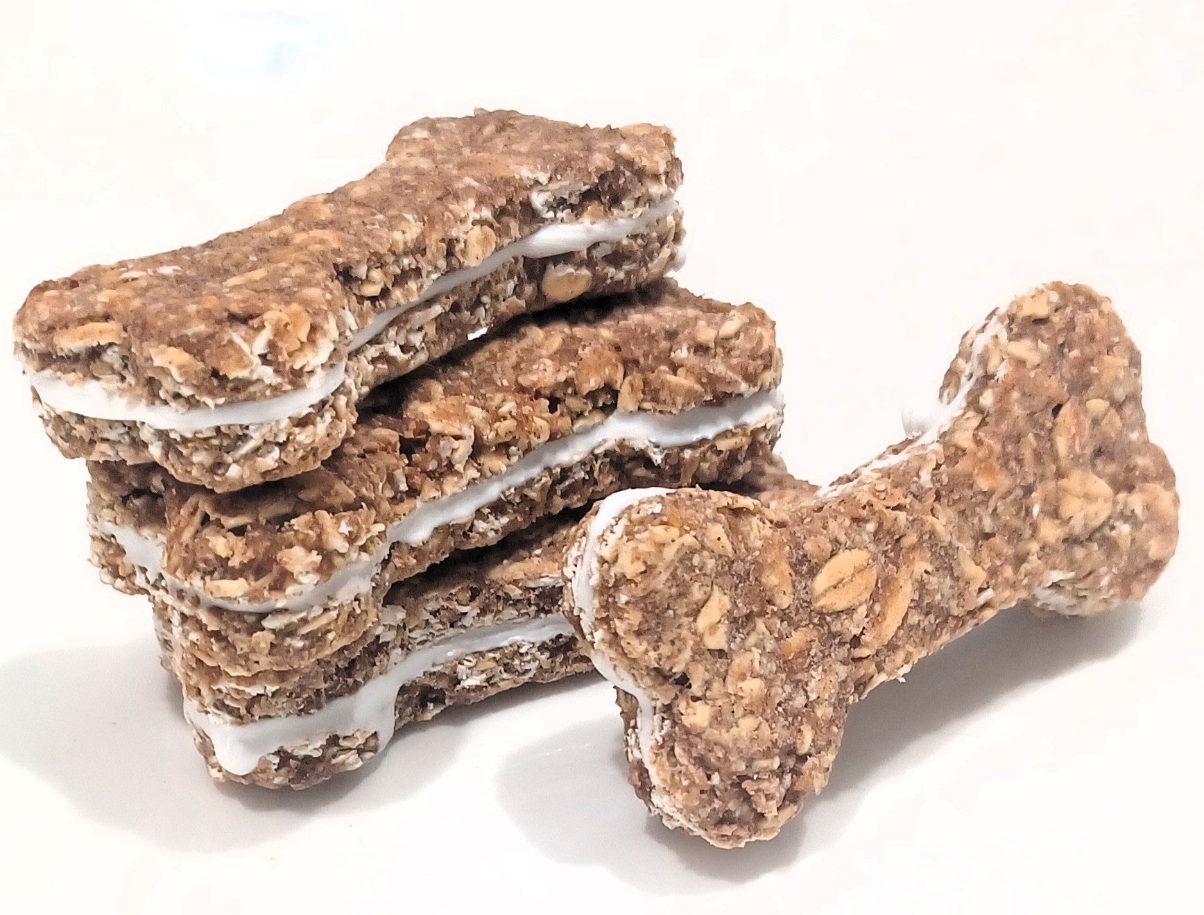 Oatmeal Cream Pie Sandwich Organic Dog Treats - Close Up