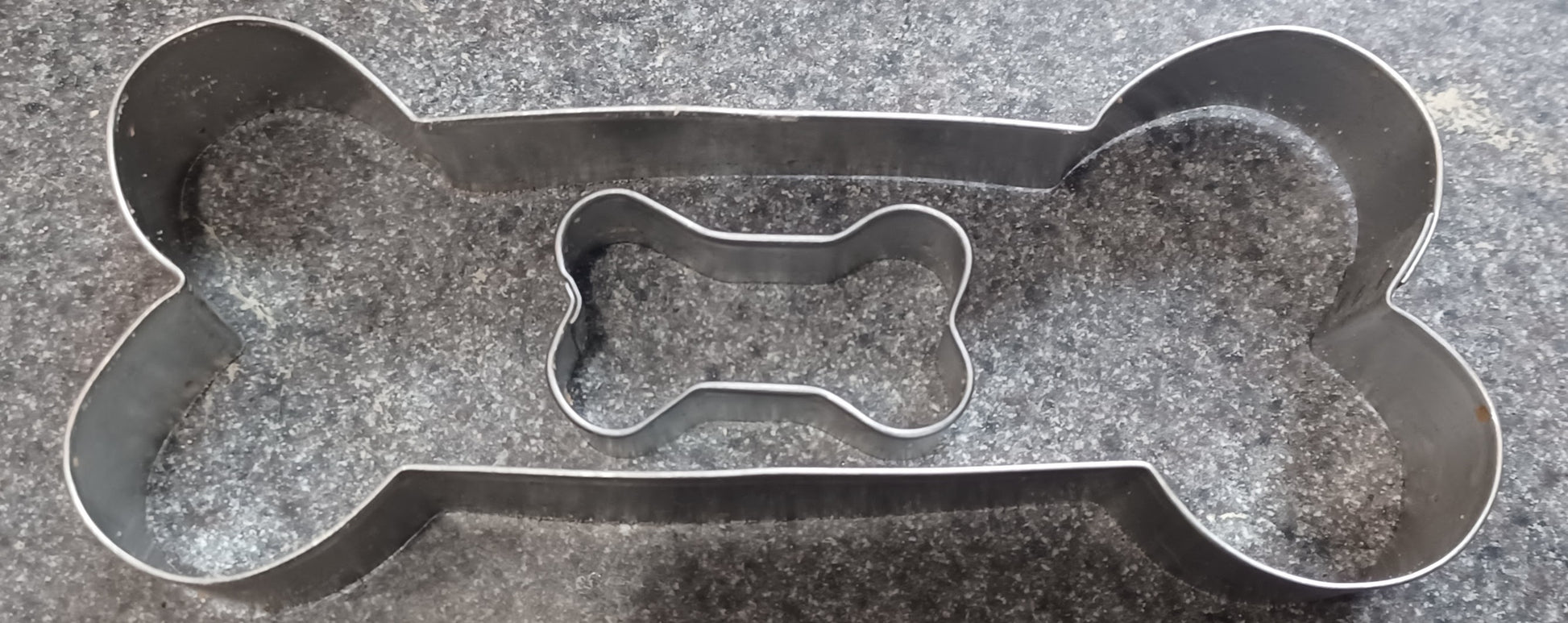 The MONSTER Peanu Butter Bone Organic Dog Treats - Cookie Cutter Comparison